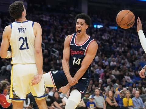 NBA: Niederhäuser marque ses premiers points pour les Clippers