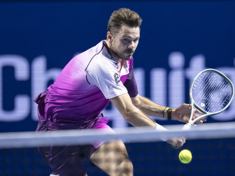 Wawrinka s'incline en 8e de finale des Swiss Indoors