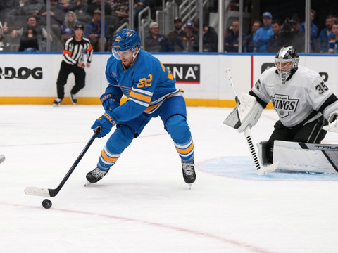 NHL: Suter marque encore, Josi et Nashville gagnent enfin