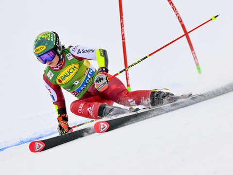 1re manche du géant: Gut-Behrami 5e, Scheib en démonstration