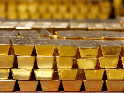 L'or poursuit son repli: l'once passe sous les 4000 dollars