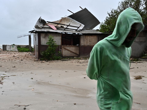 Déjà trois morts en Jamaïque à l'approche de l'ouragan Melissa