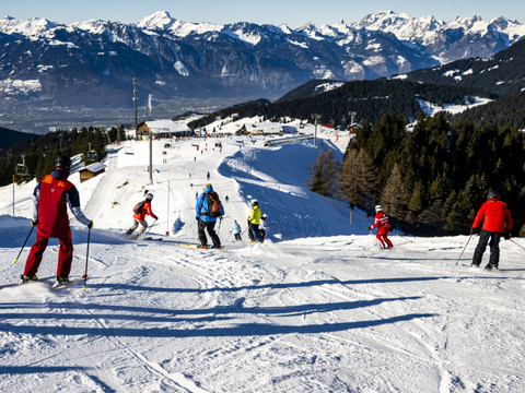 Légère croissance attendue pour le tourisme hivernal en 2025/2026