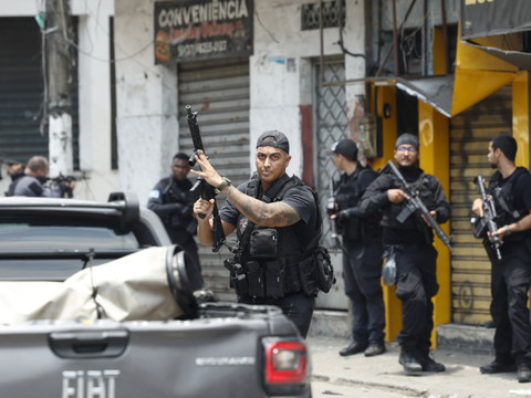 Au moins 64 morts lors d'une vaste opération anti-drogue à Rio
