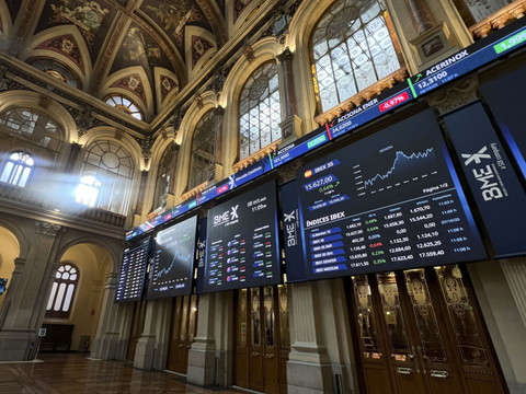 Une Fed divisée baisse ses taux d'intérêt d'un quart de point
