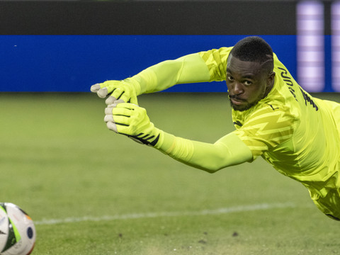 Un grand Yvon Mvogo face au PSG