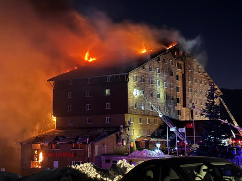 Incendie meurtrier d'un hôtel en Turquie: 8 condamnés à perpétuité