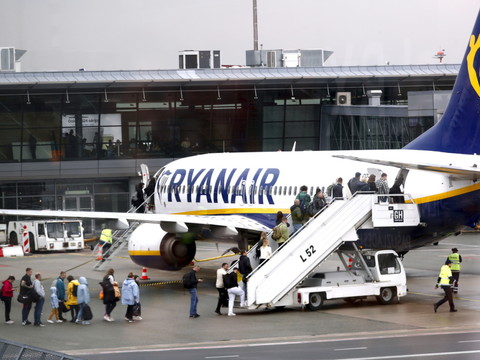 Ryanair: bénéfice dopé au deuxième trimestre par des prix en hausse