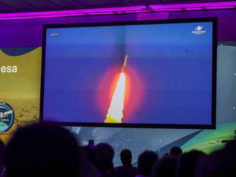 Décollage réussi pour la fusée européenne Ariane 6 en Guyane