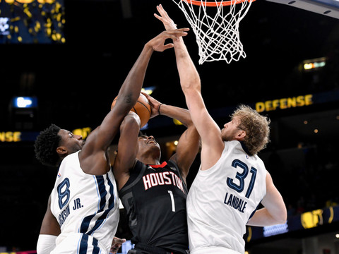 NBA: les Houston Rockets sur la bonne orbite