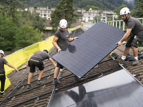 Les Vert-e-s récoltent 125'000 signatures pour l'initiative solaire