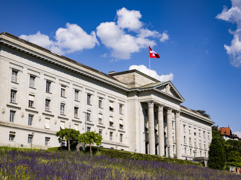 Un médecin ne peut plus pratiquer seul dans le canton de Schwyz