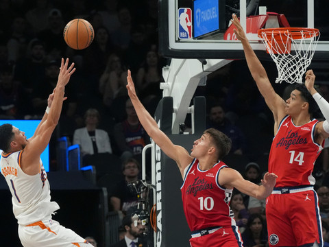 NBA: les Clippers de Niederhäuser s'inclinent en Arizona
