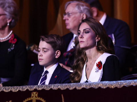 Royaume-Uni: le prince George à une soirée de commémoration