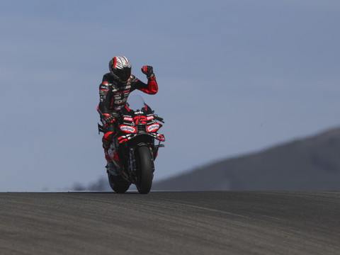 Marco Bezzecchi s'impose au Portugal