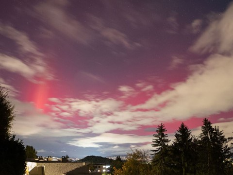 La nuit a été illuminée par des aurores boréales en Suisse