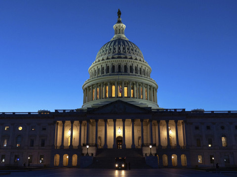 Aides alimentaires américaines: gel de leur versement étendu