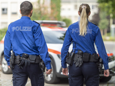 Les policiers romands porteront le même uniforme