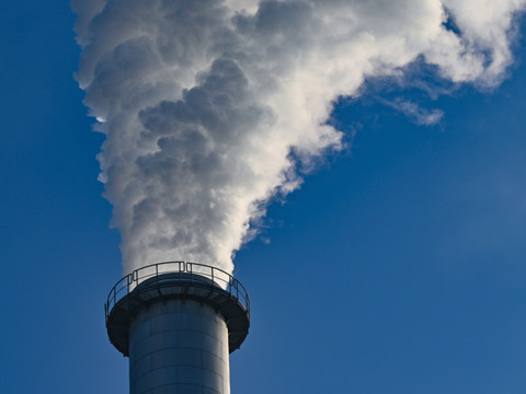 Les émissions de CO2 liées aux fossiles vers un record en 2025