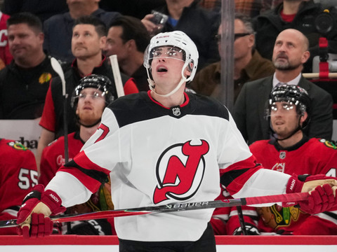 NHL: New Jersey gagne à Chicago