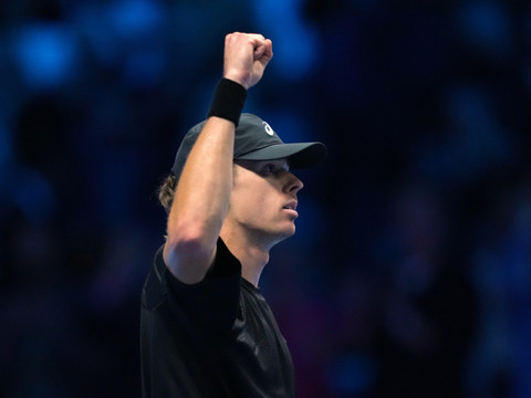 De Minaur reprend espoir, Alcaraz en demi-finales