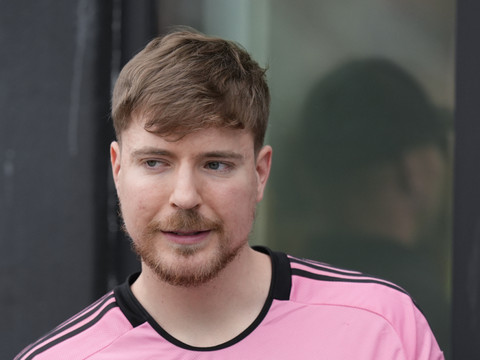 Mr Beast ouvre un parc d'attraction éphémère en Arabie saoudite