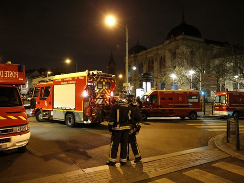 Adolescent grièvement blessé par balles à Grenoble