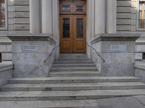 Procès en appel d'un ancien membre des Hells Angels à Bâle