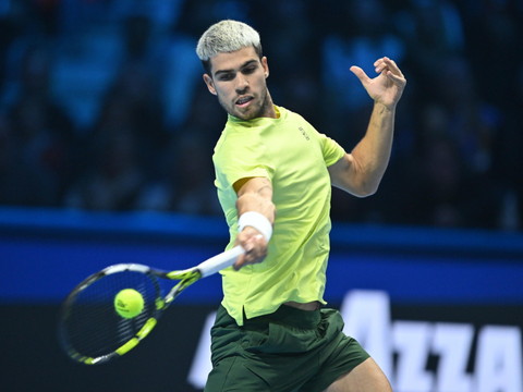 Le no 1 mondial Carlos Alcaraz blessé et forfait