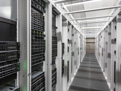 L'UE pourrait durcir la régulation contre Amazon et Microsoft