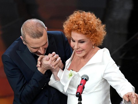 Italie: décès d'Ornella Vanoni, la chanteuse à la voix de velours