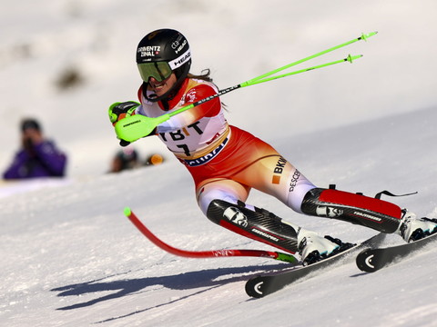 Slalom de Gurgl: Podium pour Rast (3e), 103e succès pour Shiffrin