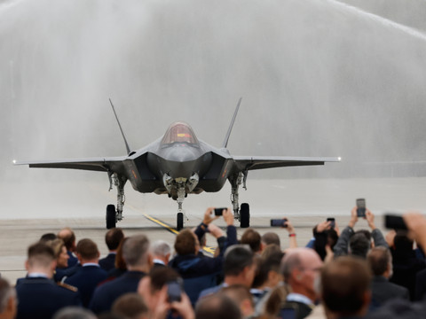 Revenus records pour les fabricants d'armes, à cause des tensions