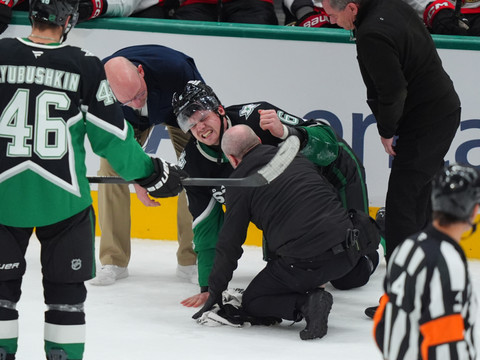 Les Stars gagnent mais perdent Lian Bichsel