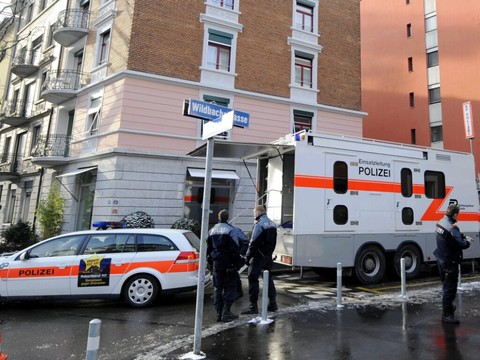 Perpétuité requise contre l'assassin présumé de Zurich et Laupen/BE