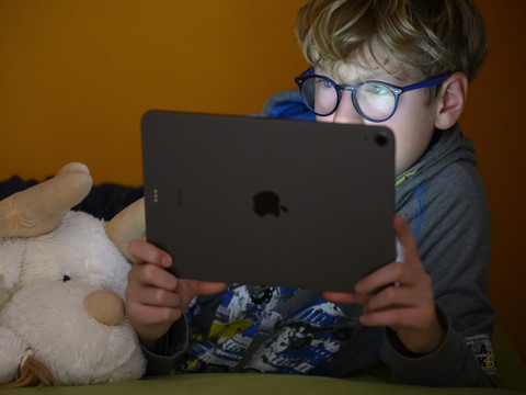 Réseaux sociaux: pression à la minceur sur les jeunes filles