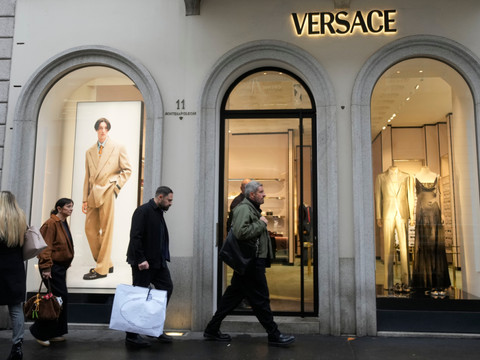 Versace: départ du directeur artistique Dario Vitale