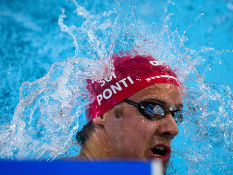 Noè Ponti en or sur 100 m 4 nages