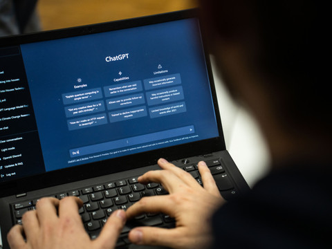 Plus de deux Suisses sur cinq utilisent l'intelligence artificielle