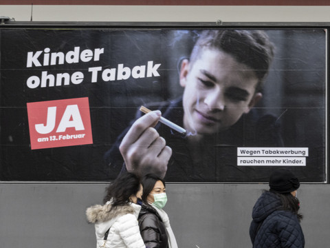La publicité pour le tabac interdite dès 2027 en Suisse