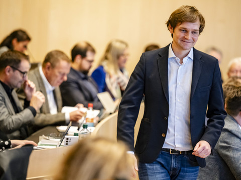 Sébastien Cala se porte candidat pour remplacer Rebecca Ruiz