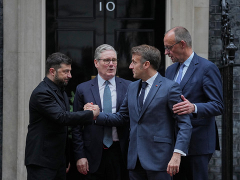 Zelensky fait le point à Londres avec ses alliés européens