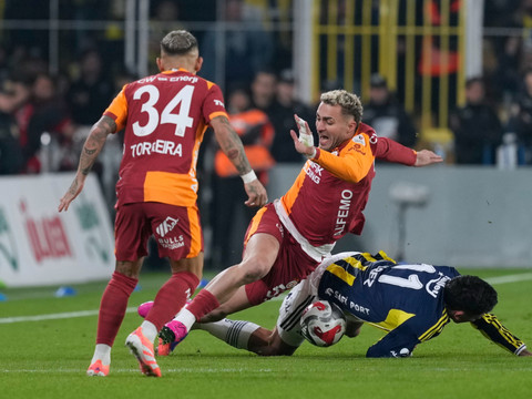 Scandale de paris dans le football turc: onze joueurs en détention