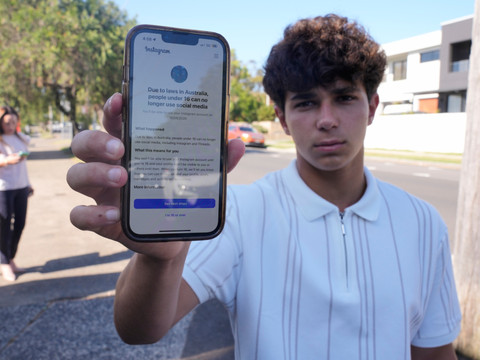 En Australie, les moins de 16 ans bloqués sur les réseaux sociaux