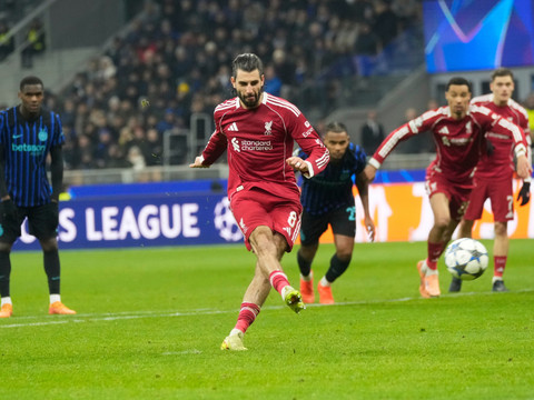 Liverpool bat l'Inter, le Bayern solide 2e