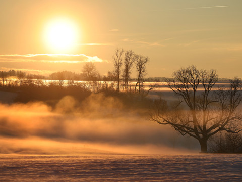 Dès vendredi, le soleil se couchera à nouveau plus tard