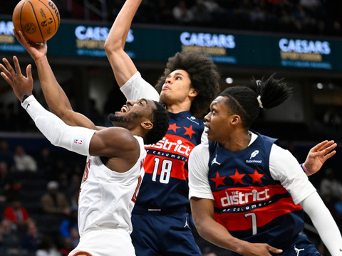 George, 15 points et une nouvelle défaite