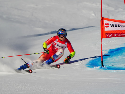 Val d'Isère: Trois Suisses dans le top 7, Brennsteiner en tête