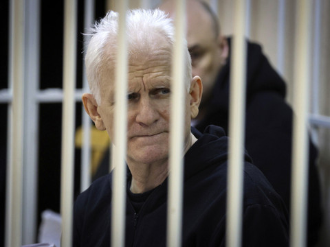 Bélarus: le prix Nobel de la paix Bialiatski a été libérés (ONG)