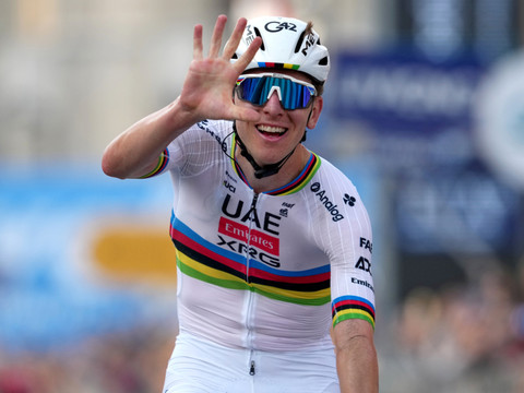 Tadej Pogacar au départ des Tours de Romandie et de Suisse